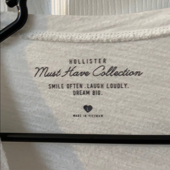 White crop top with rainbow strip - Picture 5 of 7